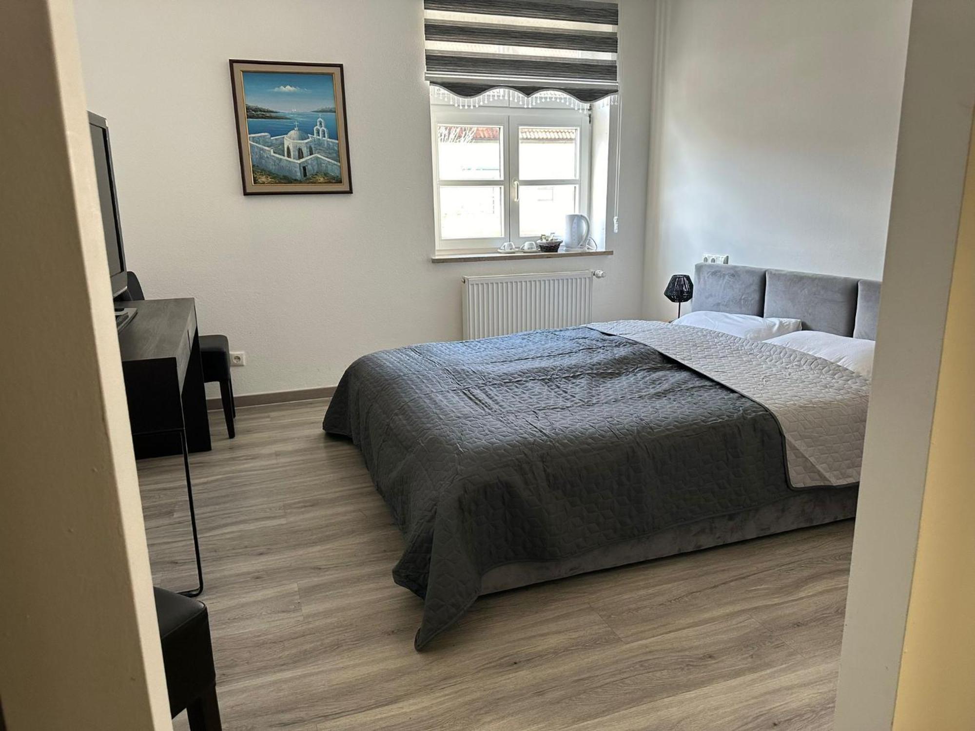 Upper-House Goldener Hirsch Hotell Aystetten Exteriör bild