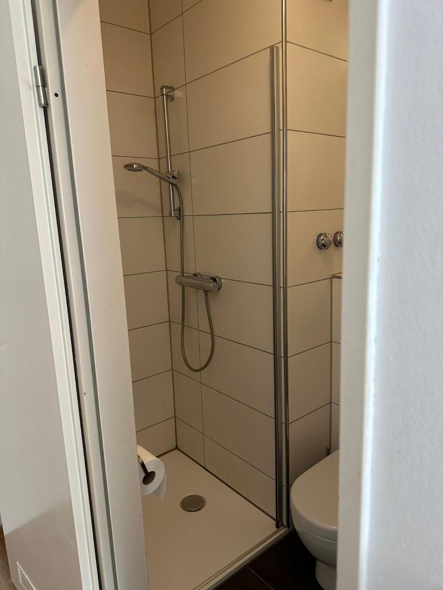 Upper-House Goldener Hirsch Hotell Aystetten Exteriör bild